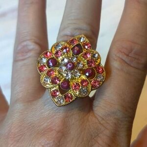 Elegant Gold and Pink Floral Ring